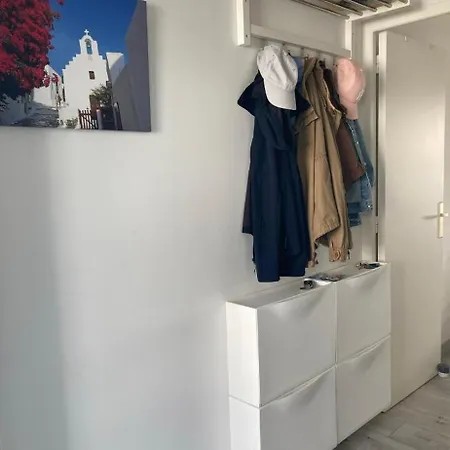 T2 Av Loggia La Pironniere *