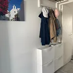 T2 Av Loggia La Pironniere *